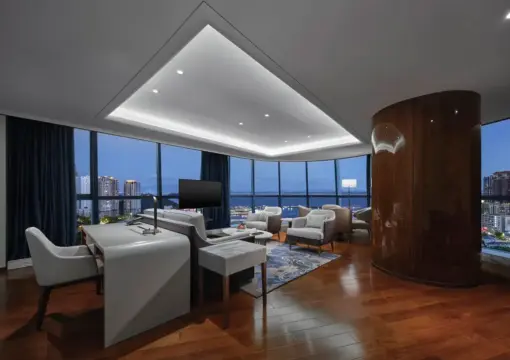 豪华海景套房（270度落地玻璃窗 + 戴森吹风机）