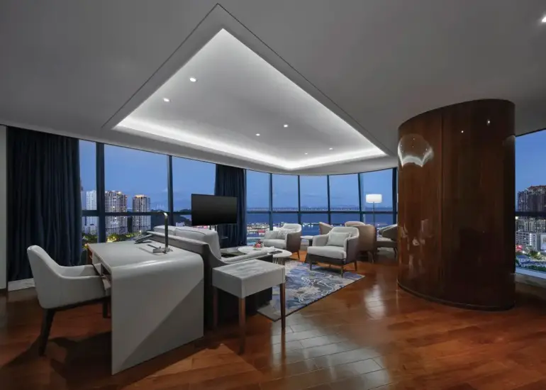 豪華海景套房（270度落地玻璃窗 + 戴森吹風機）