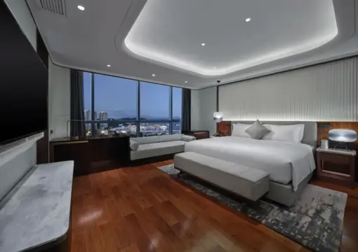 豪华海景套房（270度落地玻璃窗 + 戴森吹风机）