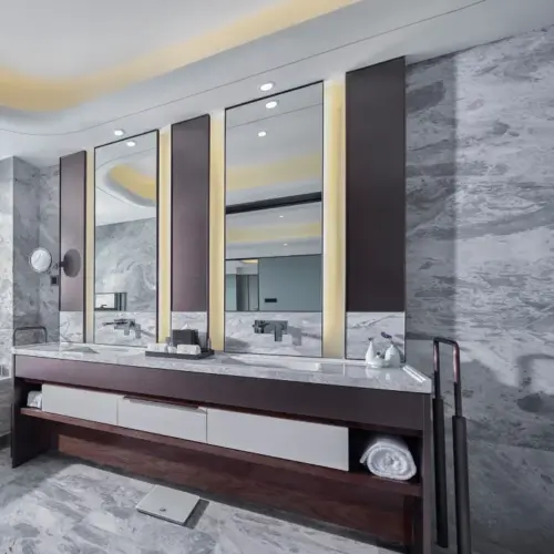 高级海景双人房（配备金可儿床垫 + 可欣赏港珠澳大桥景色）