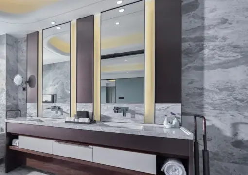 高级海景双人房（配备金可儿床垫 + 可欣赏港珠澳大桥景色）