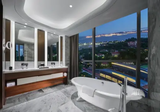 高级海景双人房（配备金可儿床垫 + 可欣赏港珠澳大桥景色）