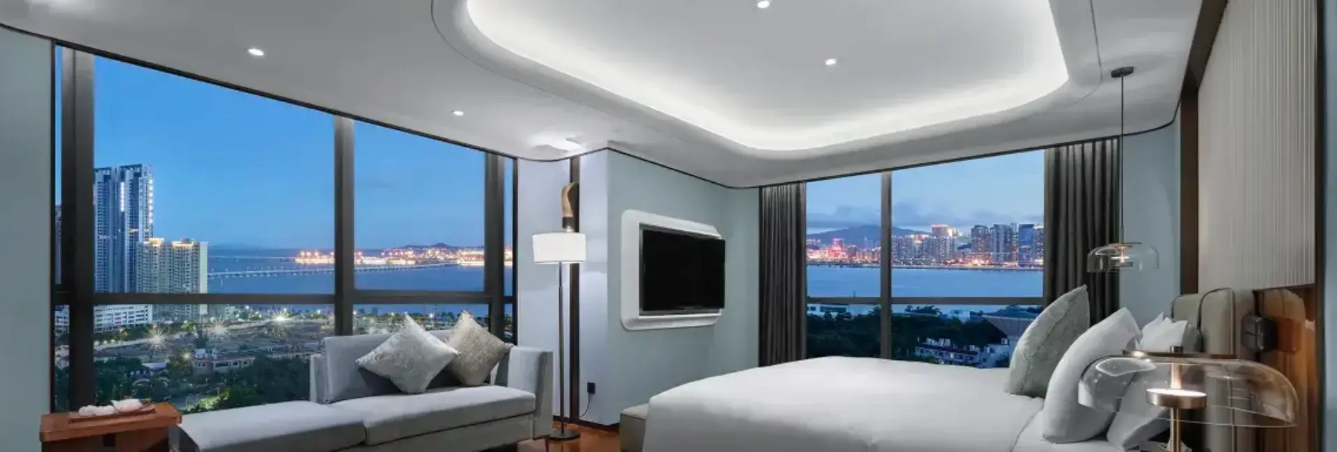 高级海景双人房（配备金可儿床垫 + 可欣赏港珠澳大桥景色）